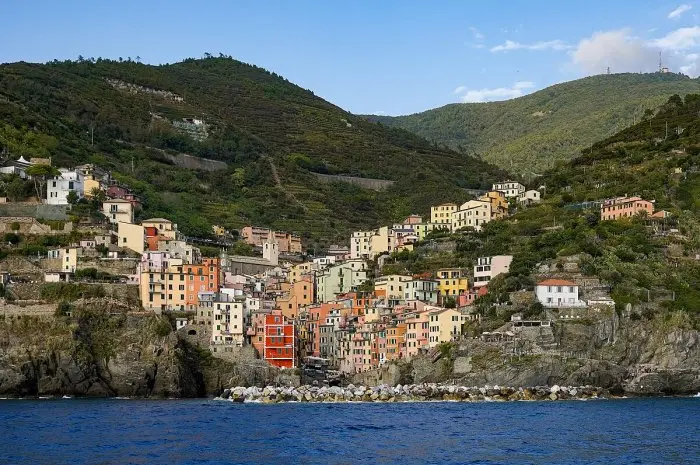 5 Kota di Cinque Terre yang Wajib Dikunjungi